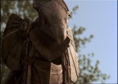 Heru'ur mit dem Horushelm